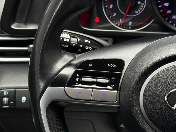 Hyundai Elantra VII (CN7) с пробегом 2022 года, цена 2 049 000 рублей, 56000 км, седан, Автокод Объявления