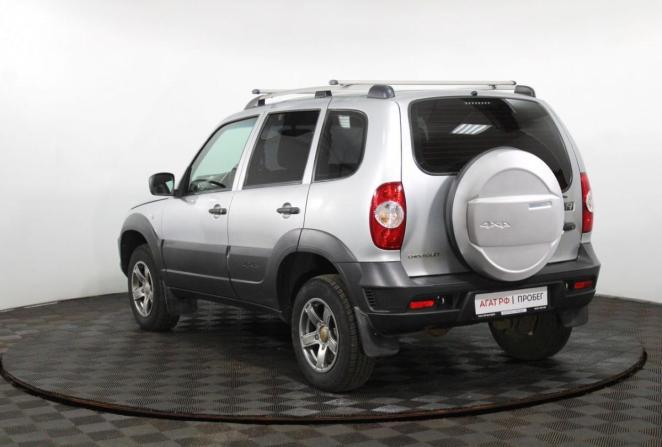 Chevrolet Niva I Рестайлинг с пробегом 2018 года, цена 790 000 рублей, 67151 км, внедорожник, Автокод Объявления