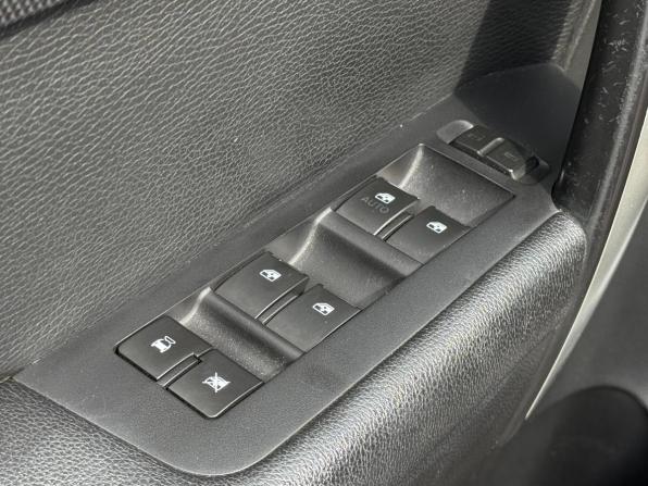 Chevrolet Captiva I Рестайлинг с пробегом 2012 года, цена 1 249 000 рублей, 189187 км, внедорожник, Автокод Объявления