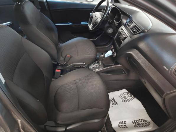 Kia Rio III Рестайлинг с пробегом 2015 года, цена 919 000 рублей, 91749 км, седан, Автокод Объявления