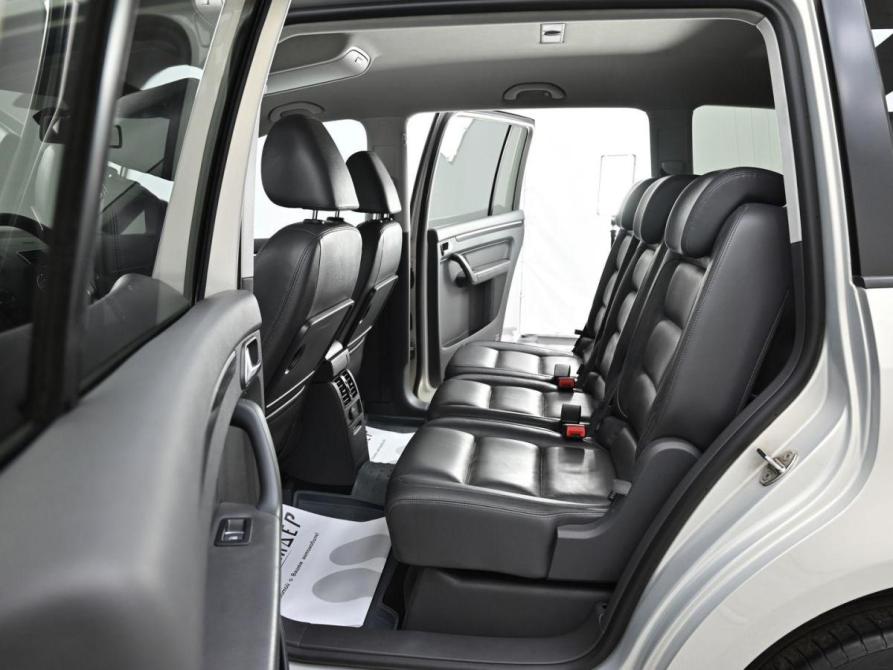 Volkswagen Touran I Рестайлинг 2 Москва  - изображение 6