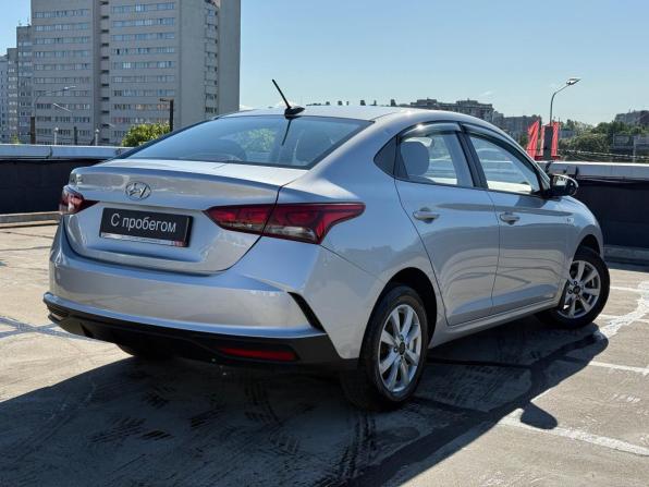 Hyundai Solaris II Рестайлинг с пробегом 2021 года, цена 1 399 000 рублей, 104000 км, седан, Автокод Объявления