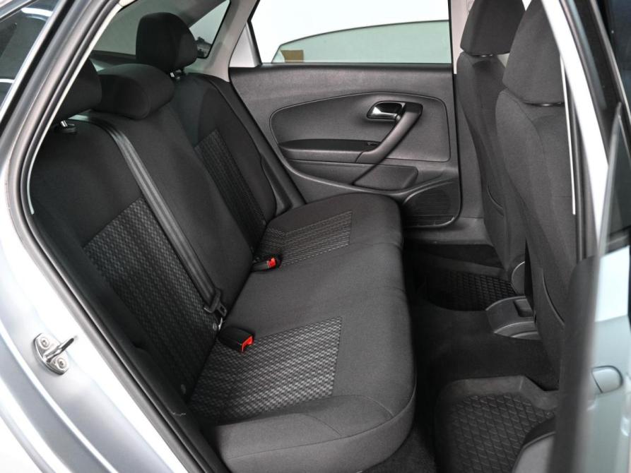 Volkswagen Polo V Рестайлинг Ростов-на-Дону  - изображение 7