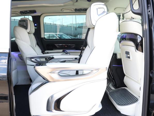 Mercedes-Benz V-Класс III (W447) Рестайлинг 2 с пробегом 2024 года, цена 9 838 316 рублей, 7940 км, минивэн, Автокод Объявления