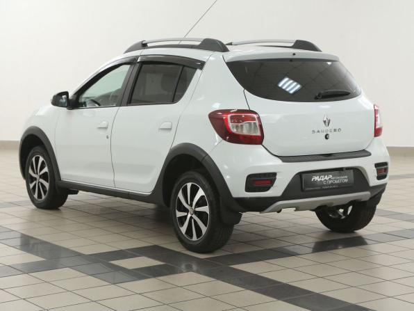 Renault Sandero II Рестайлинг с пробегом 2020 года, цена 1 053 000 рублей, 92600 км, хэтчбек, Автокод Объявления