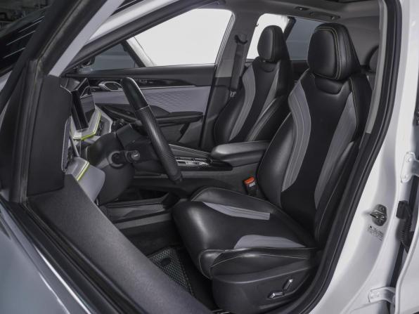 Geely Coolray I Рестайлинг с пробегом 2023 года, цена 2 030 000 рублей, 50207 км, внедорожник, Автокод Объявления