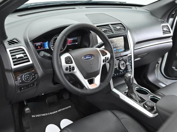 Ford Explorer V с пробегом 2014 года, цена 1 499 000 рублей, 117000 км, внедорожник, Автокод Объявления