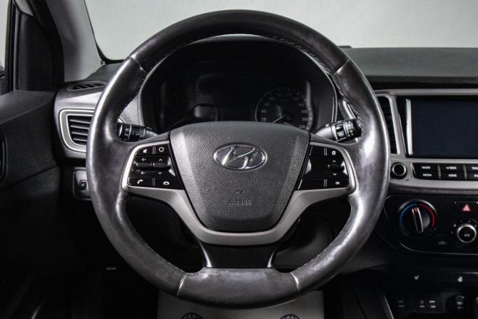 Hyundai Solaris II с пробегом 2017 года, цена 1 099 000 рублей, 139000 км, седан, Автокод Объявления