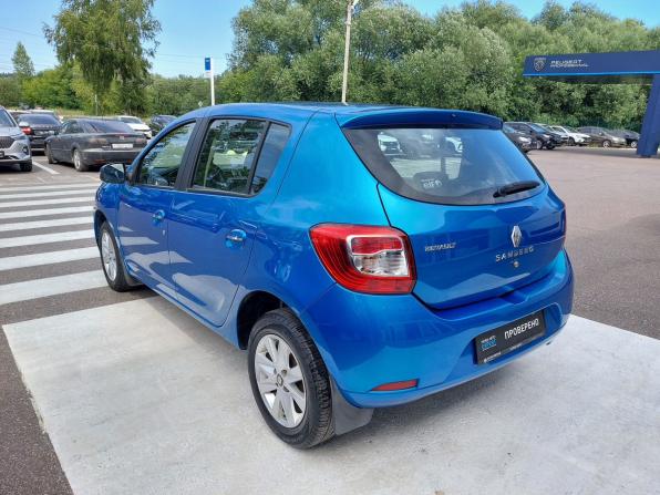 Renault Sandero II Рестайлинг с пробегом 2018 года, цена 1 220 000 рублей, 62418 км, хэтчбек, Автокод Объявления