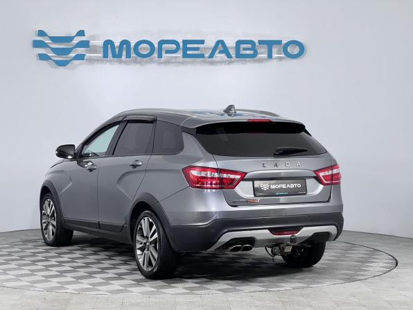 Lada (ВАЗ) Vesta I с пробегом 2018 года, цена 989 000 рублей, 101542 км, универсал, Автокод Объявления