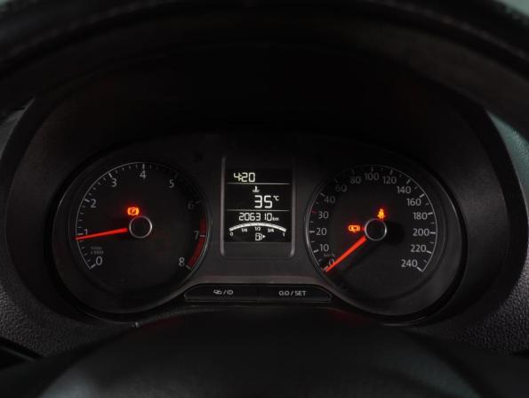 Volkswagen Polo V Рестайлинг с пробегом 2019 года, цена 799 000 рублей, 206310 км, седан, Автокод Объявления
