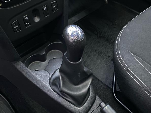 Renault Logan II с пробегом 2016 года, цена 695 000 рублей, 101353 км, седан, Автокод Объявления