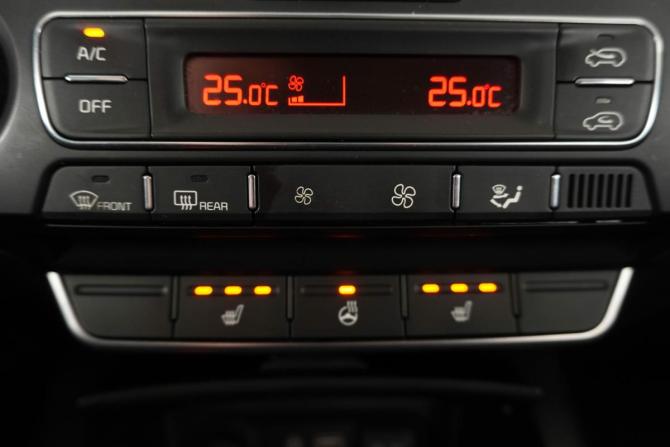 Kia Sorento III Prime Рестайлинг с пробегом 2018 года, цена 2 879 000 рублей, 143660 км, внедорожник, Автокод Объявления