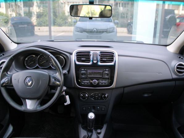 Renault Sandero II с пробегом 2015 года, цена 685 000 рублей, 120958 км, хэтчбек, Автокод Объявления