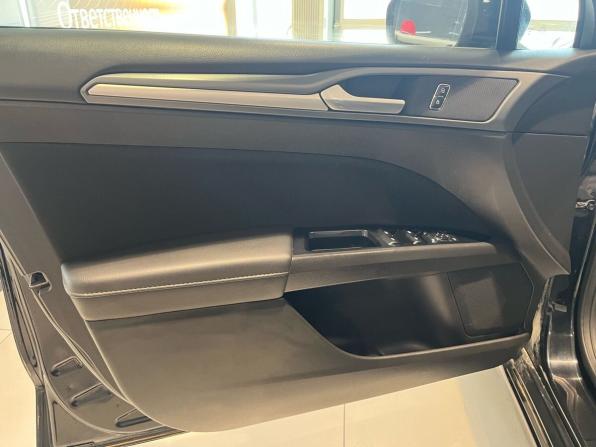 Ford Mondeo V с пробегом 2015 года, цена 1 234 000 рублей, 231986 км, седан, Автокод Объявления
