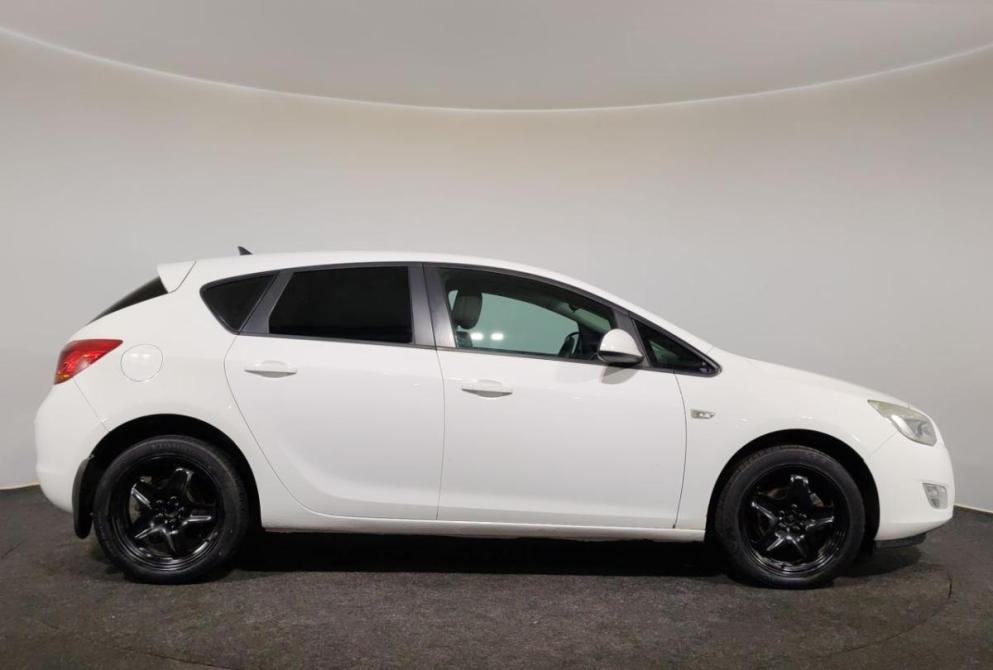 Opel Astra J Ярославль  - изображение 4