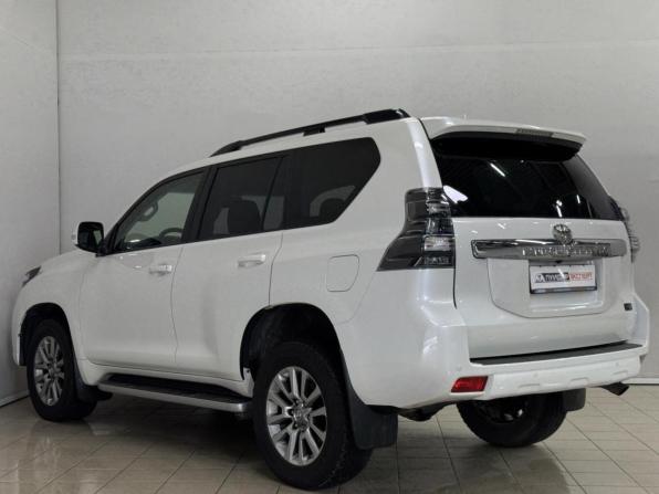 Toyota Land Cruiser Prado 150 Series Рестайлинг 1 с пробегом 2017 года, цена 3 769 000 рублей, 233451 км, внедорожник, Автокод Объявления