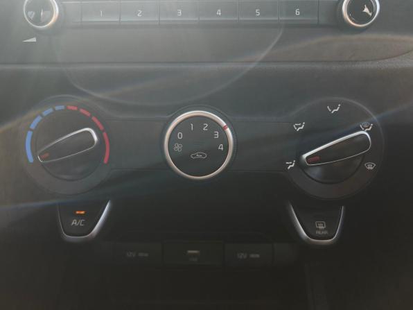 Kia Rio IV Рестайлинг с пробегом 2021 года, цена 1 648 400 рублей, 104245 км, хэтчбек, Автокод Объявления