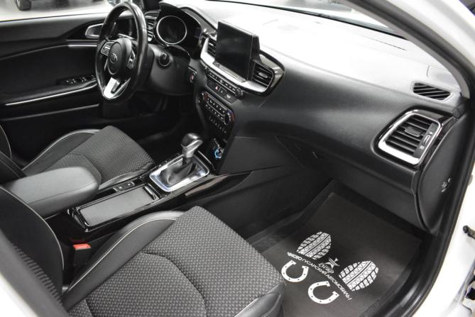 Kia Ceed III с пробегом 2020 года, цена 1 789 000 рублей, 52000 км, хэтчбек, Автокод Объявления