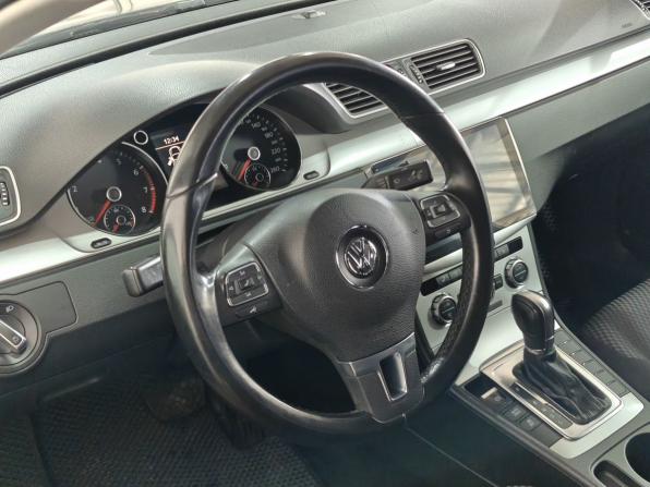 Volkswagen Passat B7 с пробегом 2013 года, цена 987 000 рублей, 180000 км, седан, Автокод Объявления