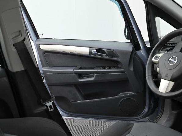 Opel Zafira B Рестайлинг с пробегом 2008 года, цена 389 000 рублей, 226000 км, компактвэн, Автокод Объявления