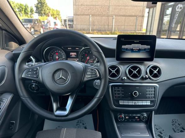 Mercedes-Benz GLA I (X156) Рестайлинг с пробегом 2019 года, цена 2 370 000 рублей, 127564 км, внедорожник, Автокод Объявления