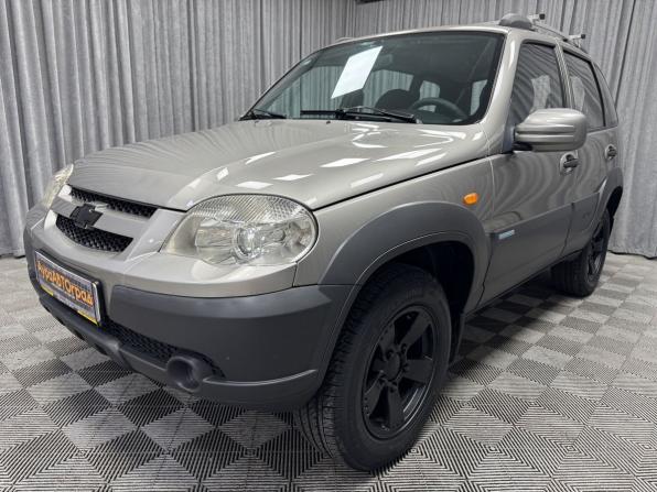 Chevrolet Niva I Рестайлинг с пробегом 2010 года, цена 497 000 рублей, 181078 км, внедорожник, Автокод Объявления