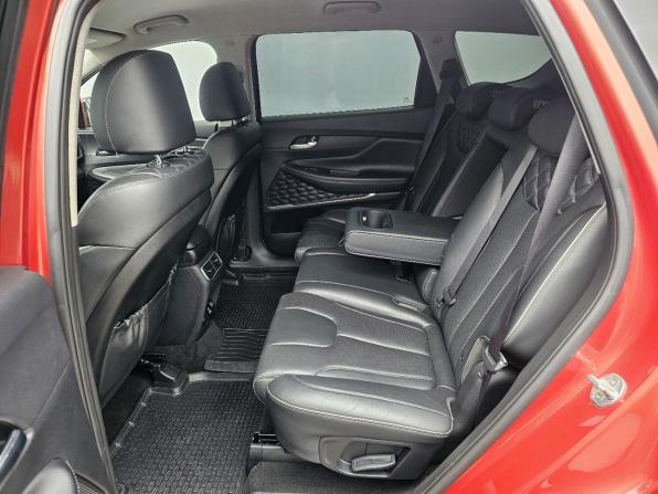 Hyundai Santa Fe IV Рестайлинг с пробегом 2021 года, цена 3 150 000 рублей, 133459 км, внедорожник, Автокод Объявления