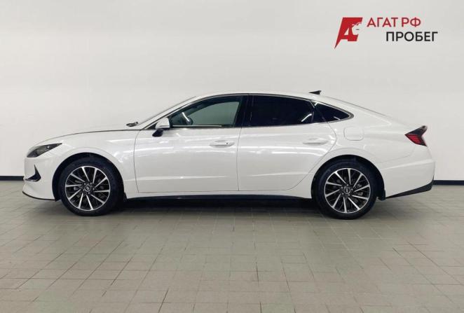 Hyundai Sonata VIII (DN8) с пробегом 2022 года, цена 2 629 000 рублей, 75243 км, седан, Автокод Объявления