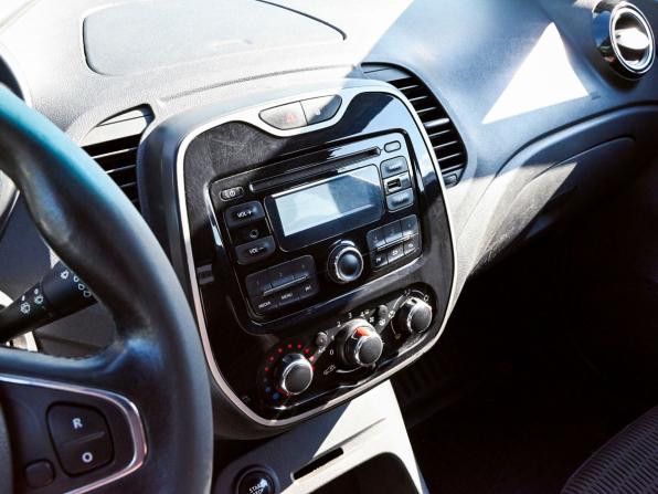 Renault Kaptur I с пробегом 2016 года, цена 1 017 000 рублей, 292751 км, внедорожник, Автокод Объявления