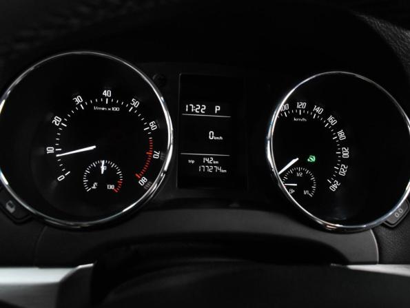 Skoda Yeti I Рестайлинг с пробегом 2014 года, цена 949 000 рублей, 177273 км, внедорожник, Автокод Объявления