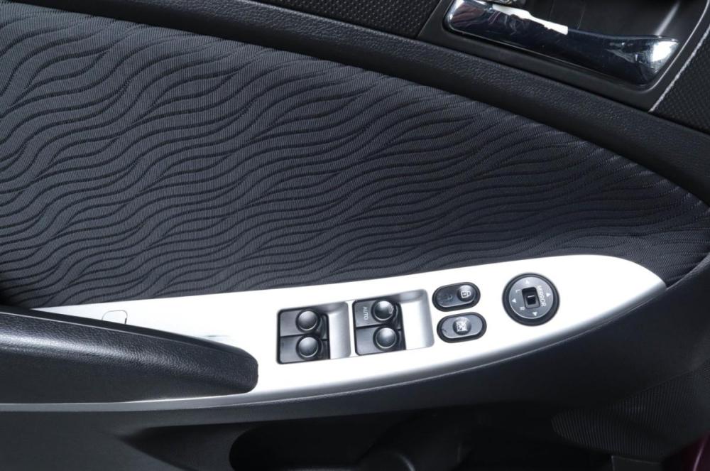 Hyundai Solaris I Челябинск  - изображение 9