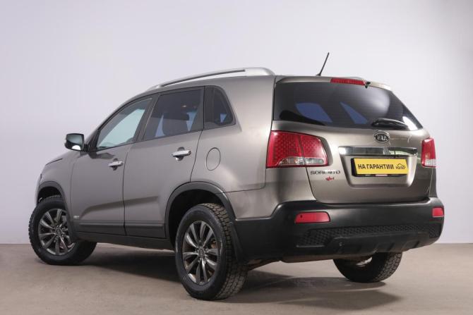 Kia Sorento II с пробегом 2012 года, цена 1 549 000 рублей, 261600 км, внедорожник, Автокод Объявления