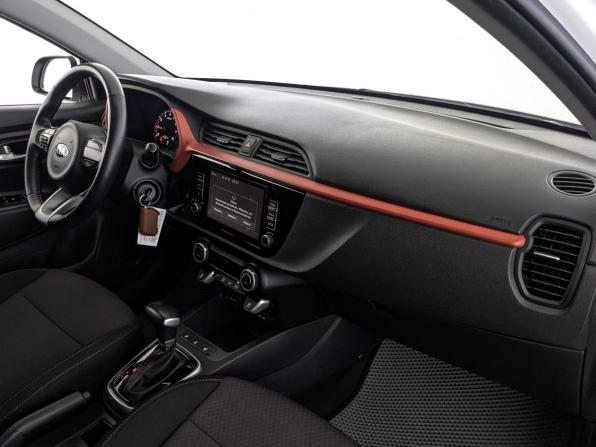Kia Rio IV Рестайлинг с пробегом 2020 года, цена 1 490 000 рублей, 102207 км, седан, Автокод Объявления