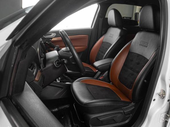 Lada (ВАЗ) Vesta I Рестайлинг (NG) с пробегом 2024 года, цена 1 349 000 рублей, 54264 км, универсал, Автокод Объявления