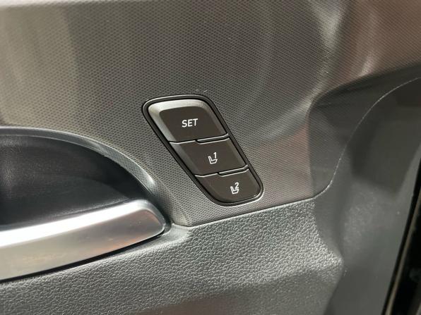 Hyundai Santa Fe IV Рестайлинг с пробегом 2021 года, цена 2 535 000 рублей, 241901 км, внедорожник, Автокод Объявления