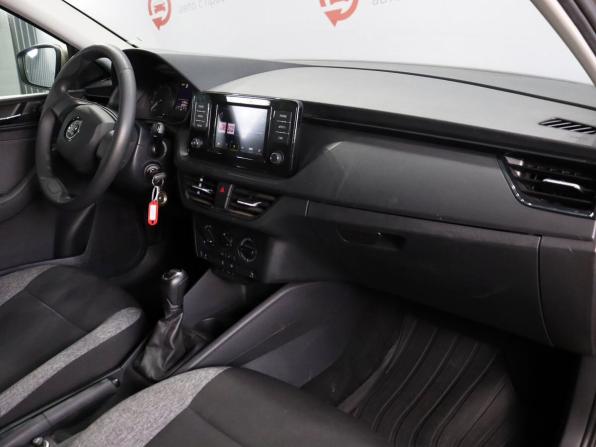 Skoda Rapid II с пробегом 2020 года, цена 1 240 000 рублей, 126000 км, лифтбек, Автокод Объявления