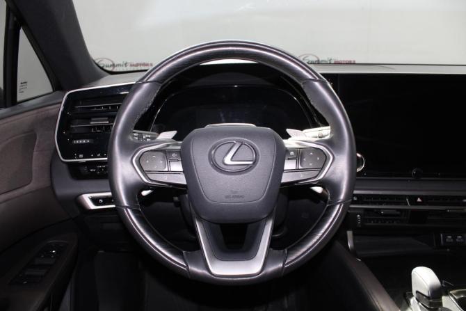 Lexus RX V с пробегом 2023 года, цена 9 900 000 рублей, 42150 км, внедорожник, Автокод Объявления