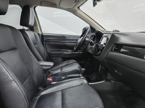 Mitsubishi Outlander III Рестайлинг 2 с пробегом 2017 года, цена 1 900 000 рублей, 156111 км, внедорожник, Автокод Объявления