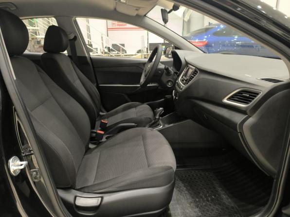 Hyundai Solaris II с пробегом 2017 года, цена 1 430 000 рублей, 139634 км, седан, Автокод Объявления
