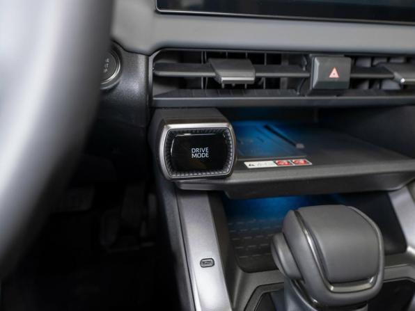Toyota RAV4 VI (XA60) с пробегом 2026 года, цена 4 500 000 рублей, 30 км, внедорожник, Автокод Объявления