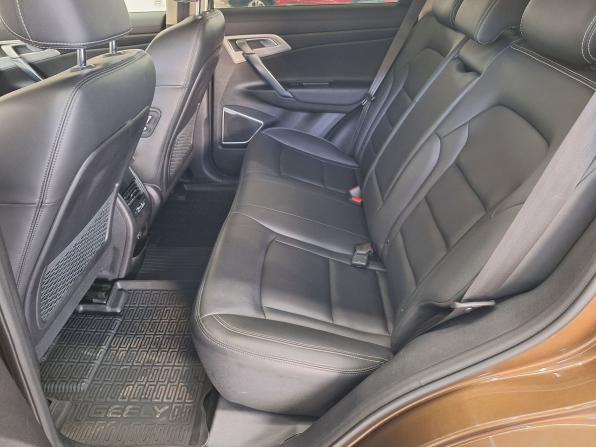 Geely Atlas I с пробегом 2021 года, цена 1 390 000 рублей, 176542 км, внедорожник, Автокод Объявления
