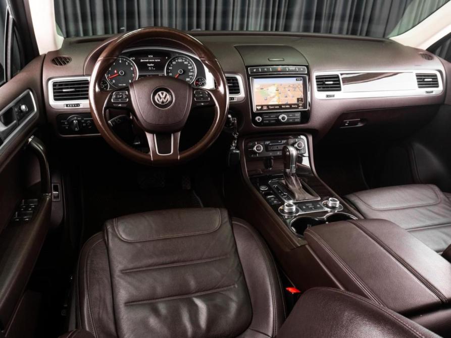 Volkswagen Touareg II Рестайлинг Тюмень  - изображение 9