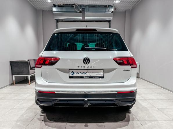 Volkswagen Tiguan II Рестайлинг с пробегом 2021 года, цена 2 750 000 рублей, 64839 км, внедорожник, Автокод Объявления