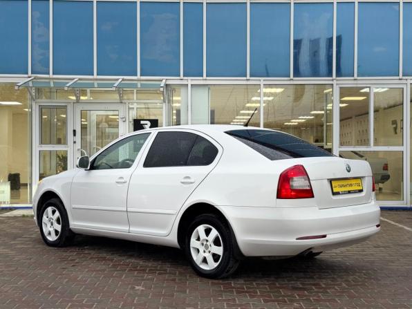 Skoda Octavia II (A5) Рестайлинг с пробегом 2012 года, цена 765 000 рублей, 161298 км, лифтбек, Автокод Объявления