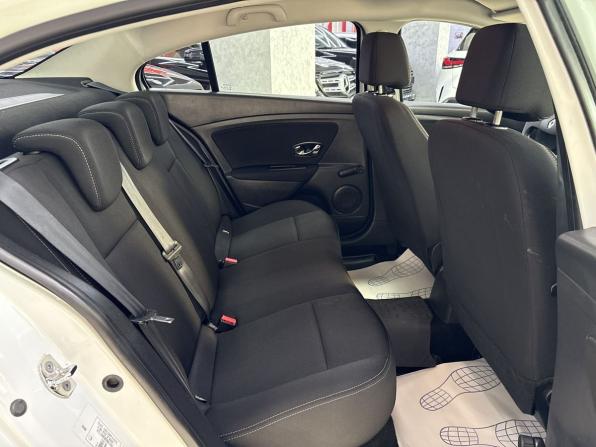 Renault Fluence I Рестайлинг с пробегом 2014 года, цена 935 000 рублей, 61086 км, седан, Автокод Объявления