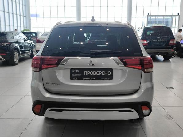 Mitsubishi Outlander III Рестайлинг 3 с пробегом 2020 года, цена 2 520 000 рублей, 71380 км, внедорожник, Автокод Объявления