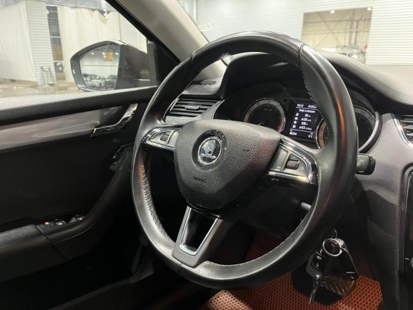 Skoda Octavia III (A7) Рестайлинг с пробегом 2019 года, цена 1 574 000 рублей, 96293 км, лифтбек, Автокод Объявления