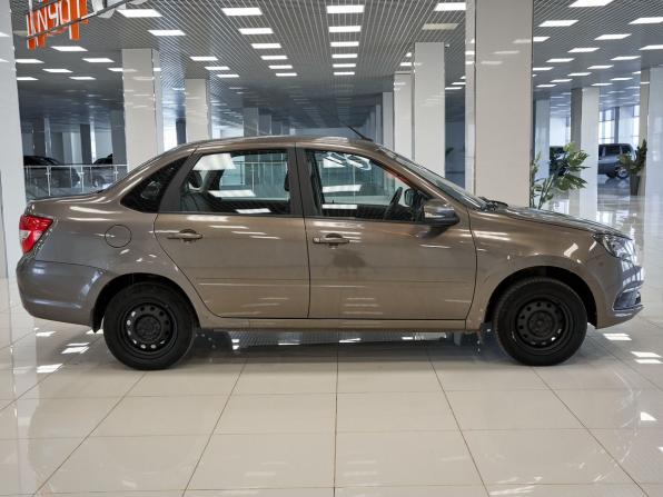 Lada (ВАЗ) Granta I Рестайлинг с пробегом 2022 года, цена 790 000 рублей, 56733 км, седан, Автокод Объявления