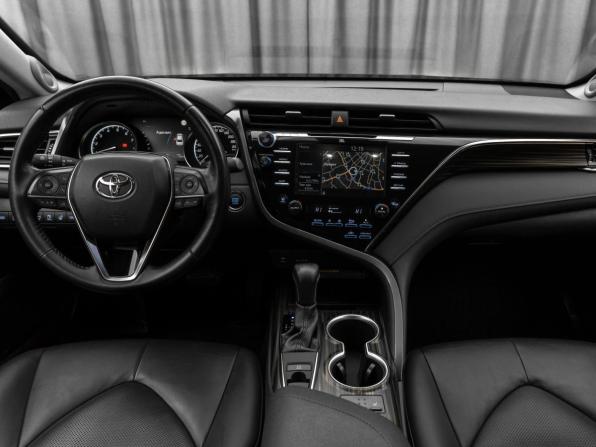 Toyota Camry VIII (XV70) с пробегом 2020 года, цена 2 790 000 рублей, 140115 км, седан, Автокод Объявления
